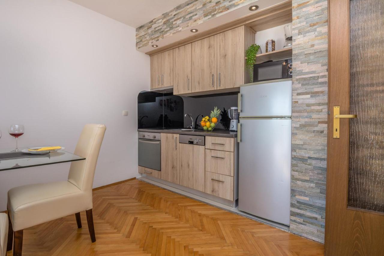 Apartment K&L Vir Bagian luar foto